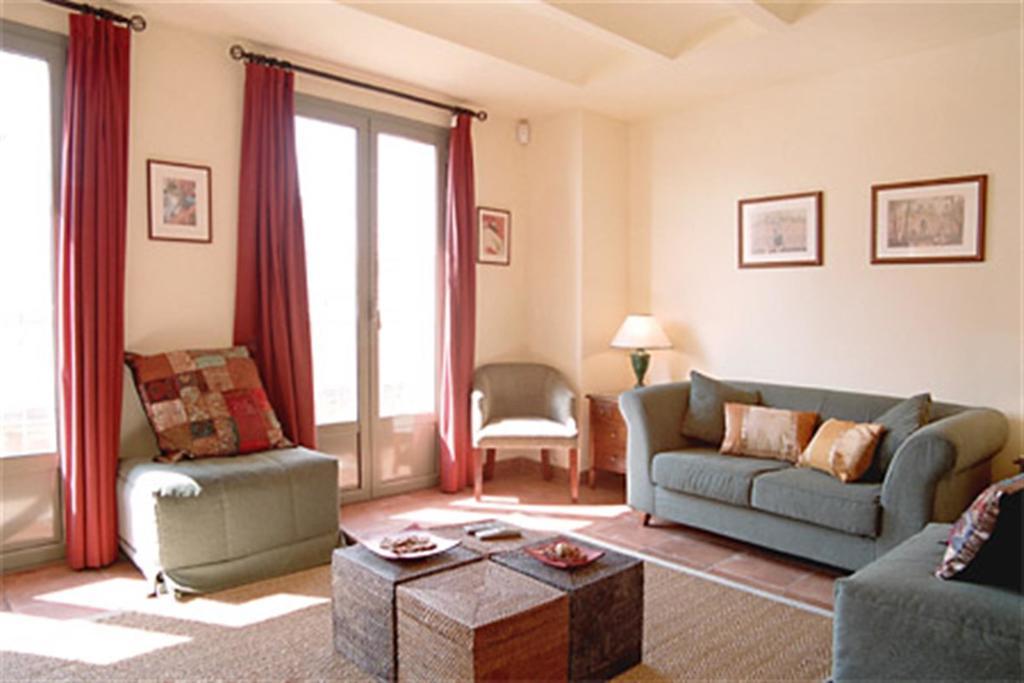 Friendly Rentals Dali Барселона Стая снимка